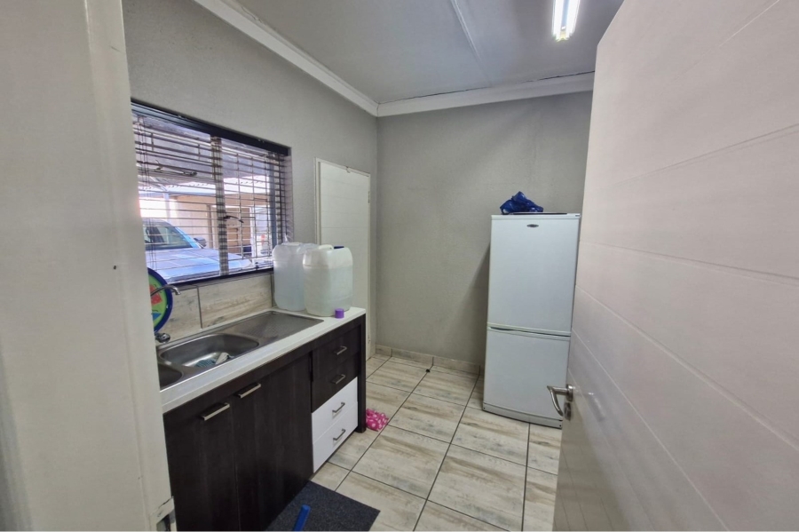 Commercial Property for Sale in Wilkoppies North West